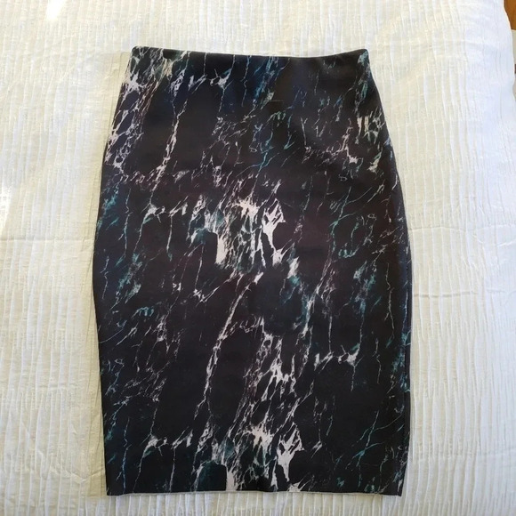 ZARA W&B COLLECTION BLACK GREEN MARBLE NEOPRENE HI - Picture 6 of 7